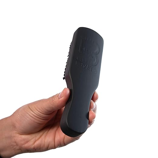 L3VEL3 Soft Club Brush
